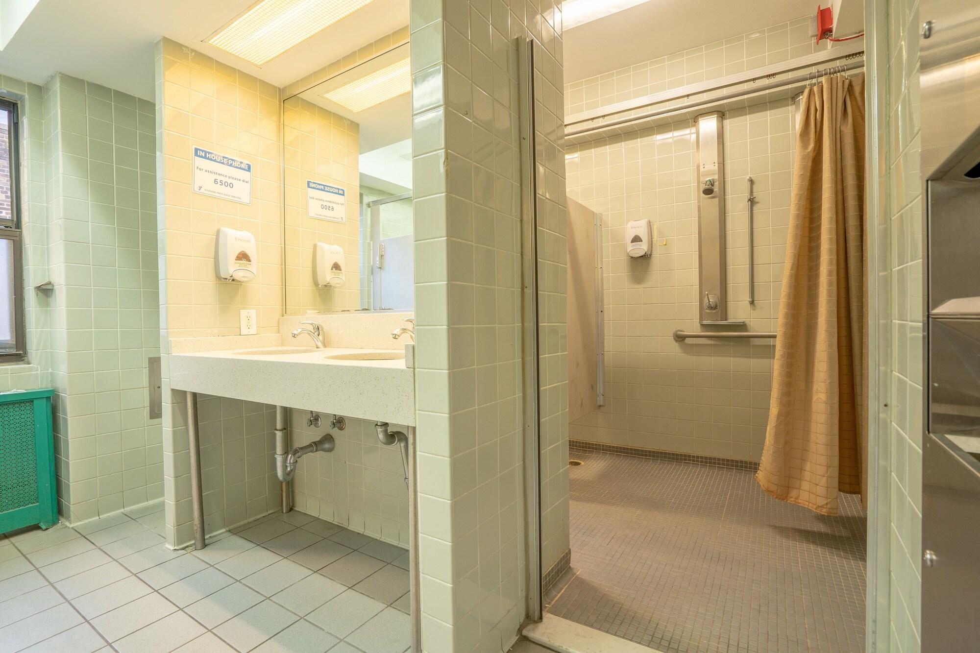 Hostel Flushing Ymca New York Exteriér fotografie
